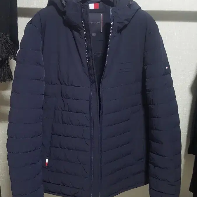 택포 95/100 S급 정품 TOMMY HILFIGER 경량 다운 패딩