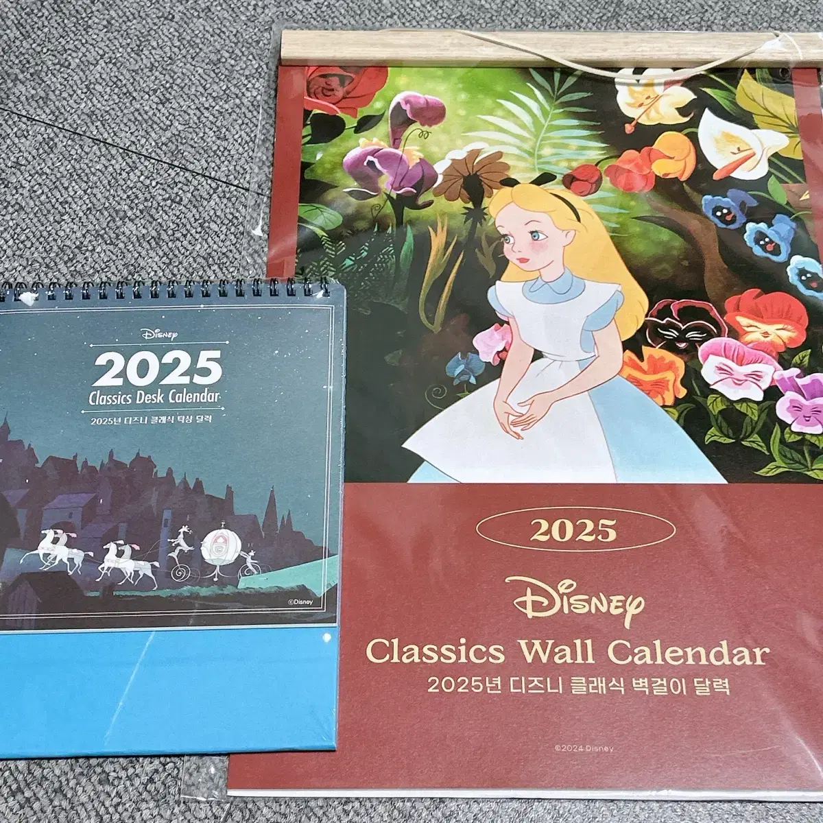 [Unsealed] Disney Classics 2025 Calendar Set for Sale