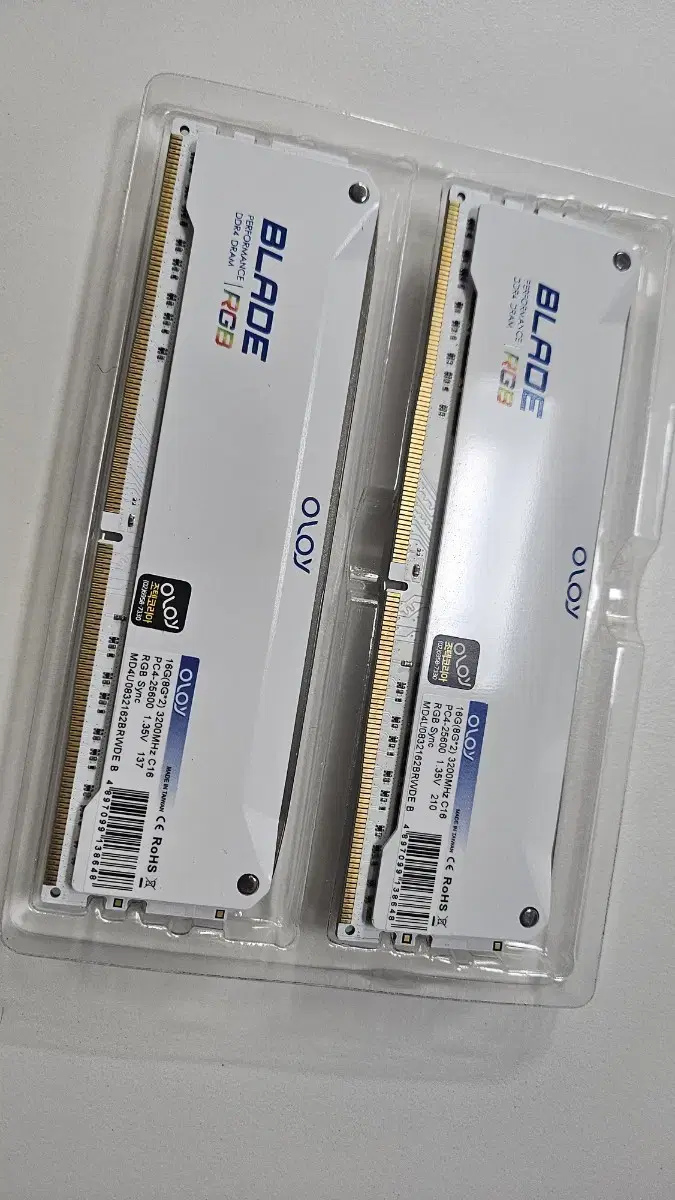 램 ddr4 8g x 2 3200mhz