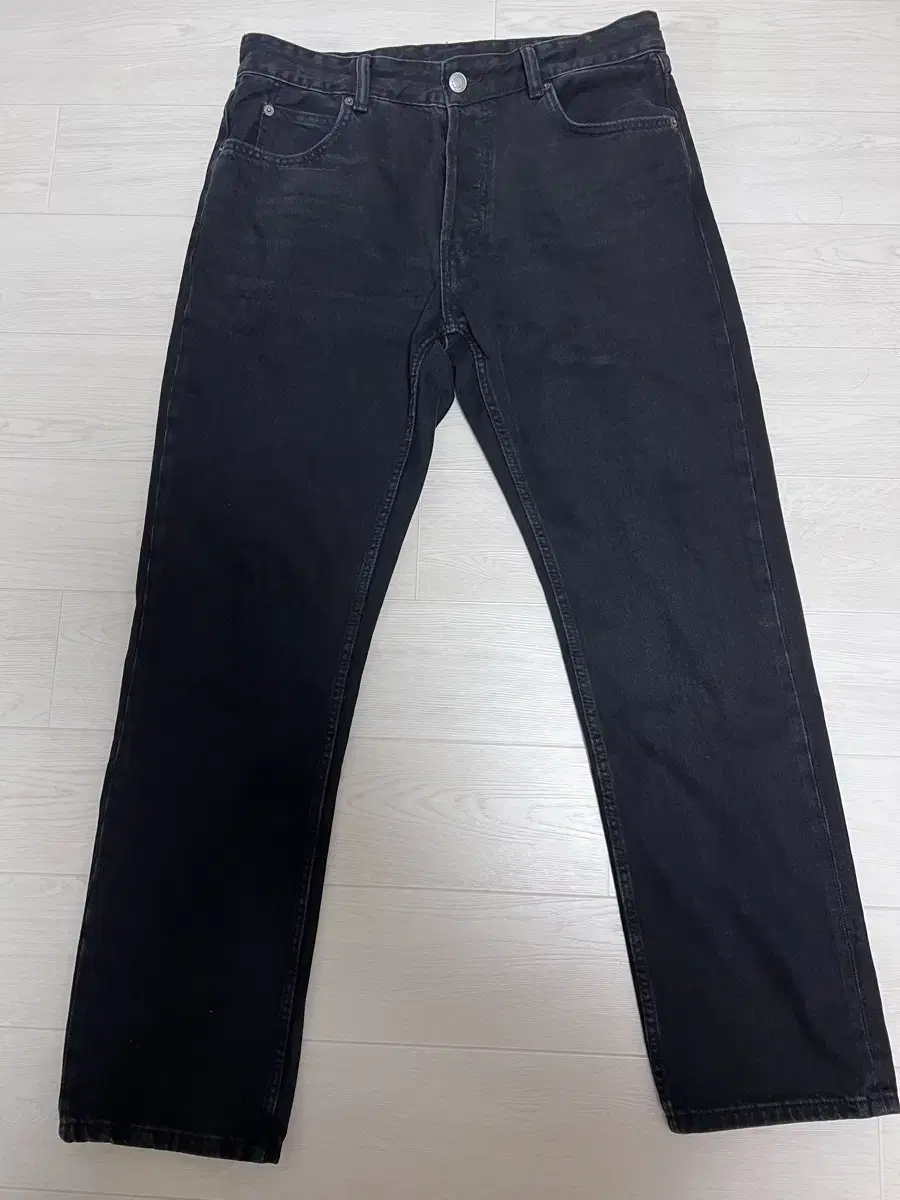 Zara Regular Fit Black