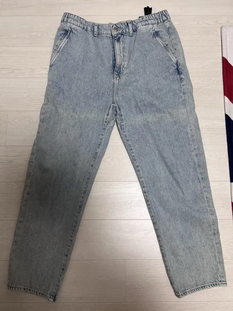 Zara jeans