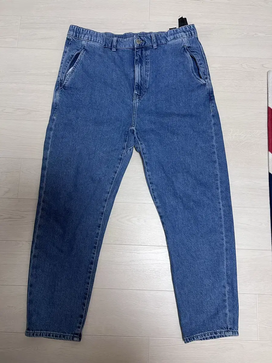 Zara jeans