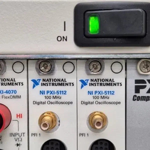 National Instruments PXI-1000B