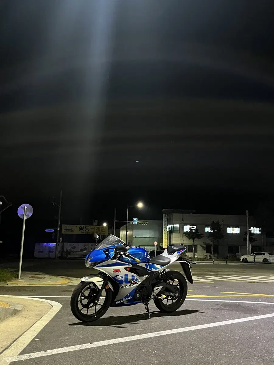 스즈키 gsx-r125 1만키로대 상태최상!!