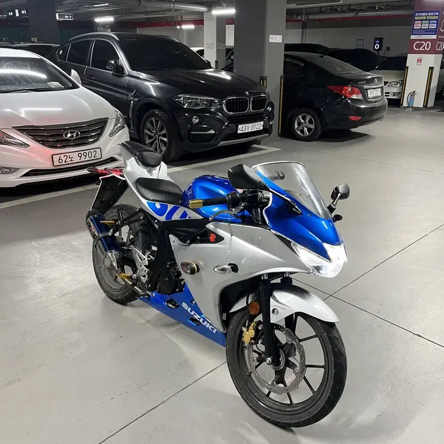 스즈키 gsx-r125 1만키로대 상태최상!!