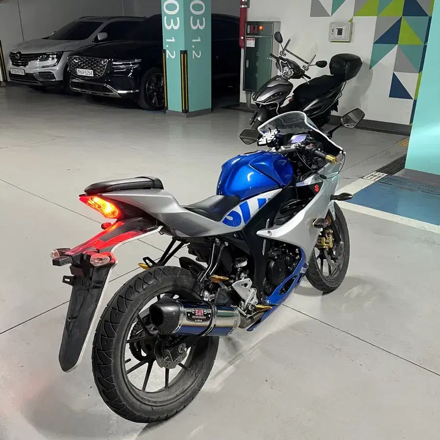 스즈키 gsx-r125 1만키로대 상태최상!!