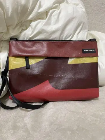프라이탁 F553 레드 오렌지