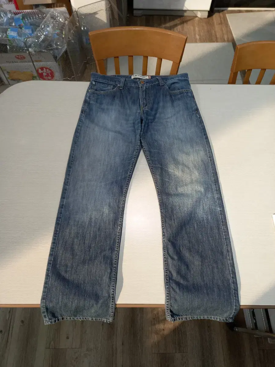 34 vintage Levi's 514 Egyptian bom and lee yeoreum straight jins 34-420