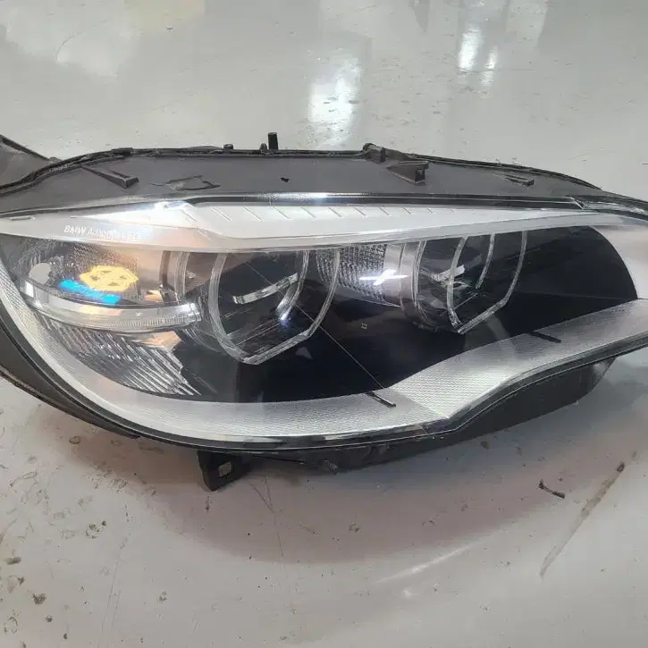 BMW E71 X6 후기형 중고 LED 조수석 헤드라이트