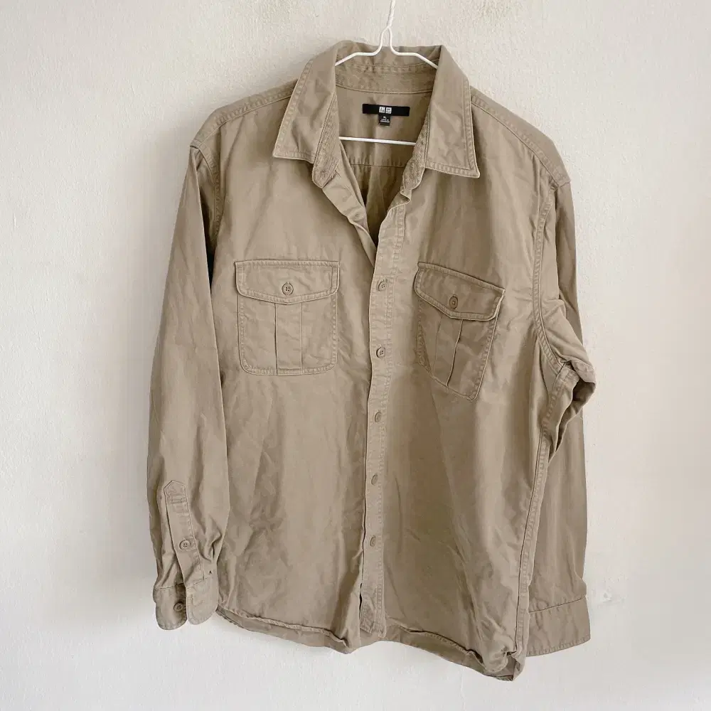 Men's XL) Uniqlo Shirt