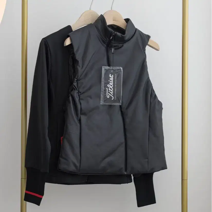 여성골프웨어 2 IN 1 PADDING JACKET 신상입고