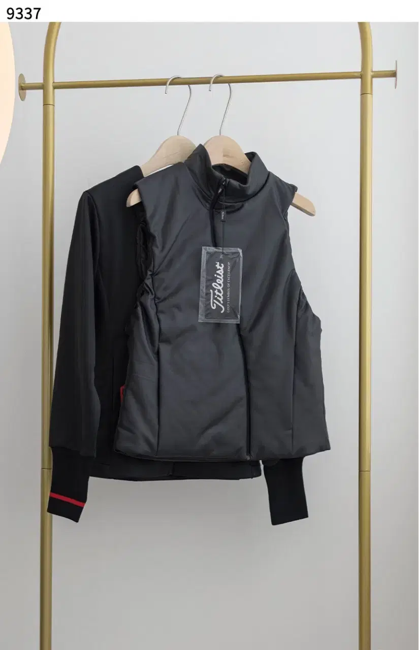 여성골프웨어 2 IN 1 PADDING JACKET 신상입고