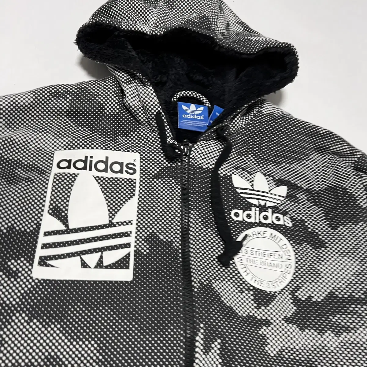 ADIDAS 아디다스 카모플라쥬 패턴 후드집업(XL)