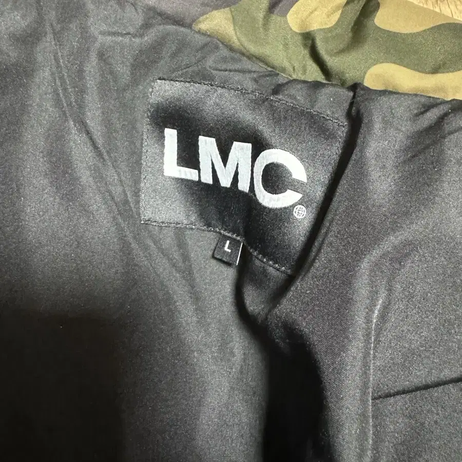 LMC 카모 자켓