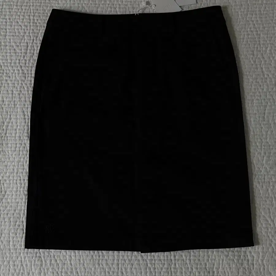 사파리스팟 미디 스커트 ROUX BASE SCHOOL MIDI SKIRT