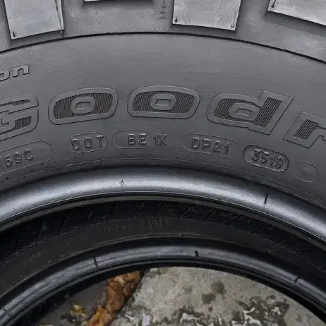 BFGoodrich MT 255 75 17 중고타이어 2본 판매