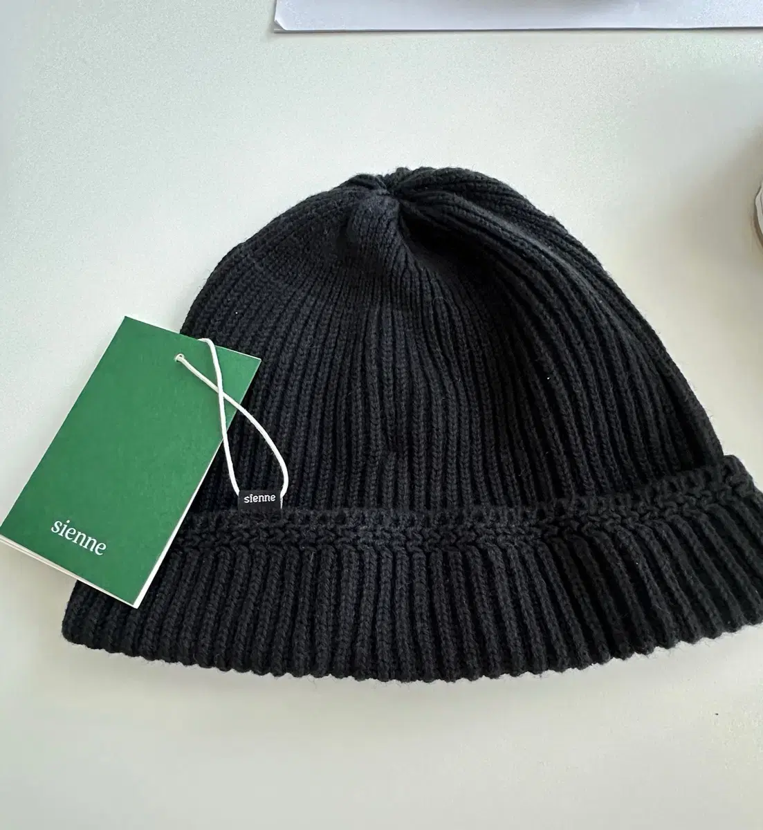 (택달린 새상품) 시엔느 Signature Wool Beanie (Bla