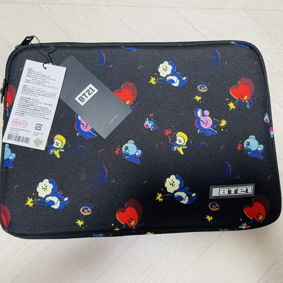 BT21 SPACEWAPEN PATTERN NOTEBOOK POUCH