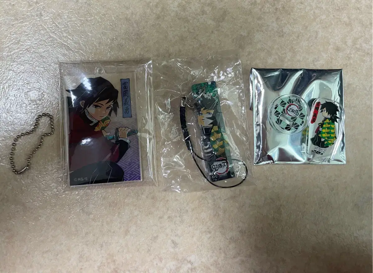 Kiyu Wonhwa acrylic sells keyrings,stands