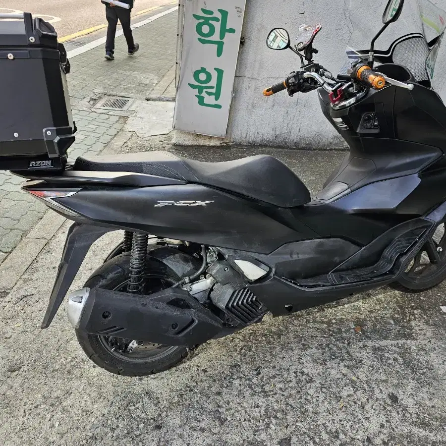 PCX125