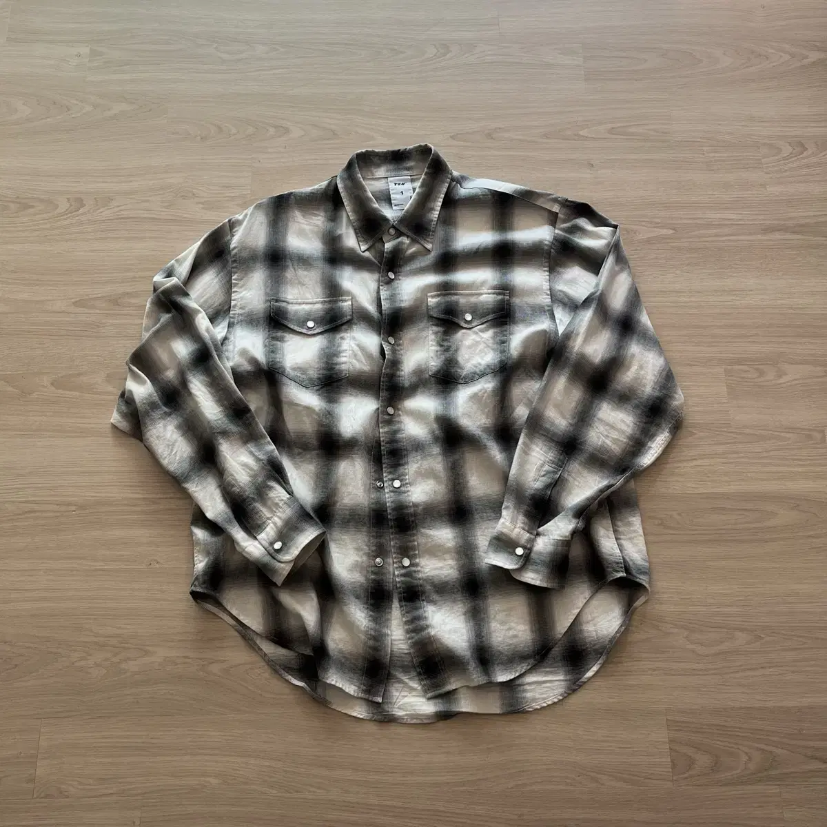 [1size] Blindfiles Ombré Shirt Black