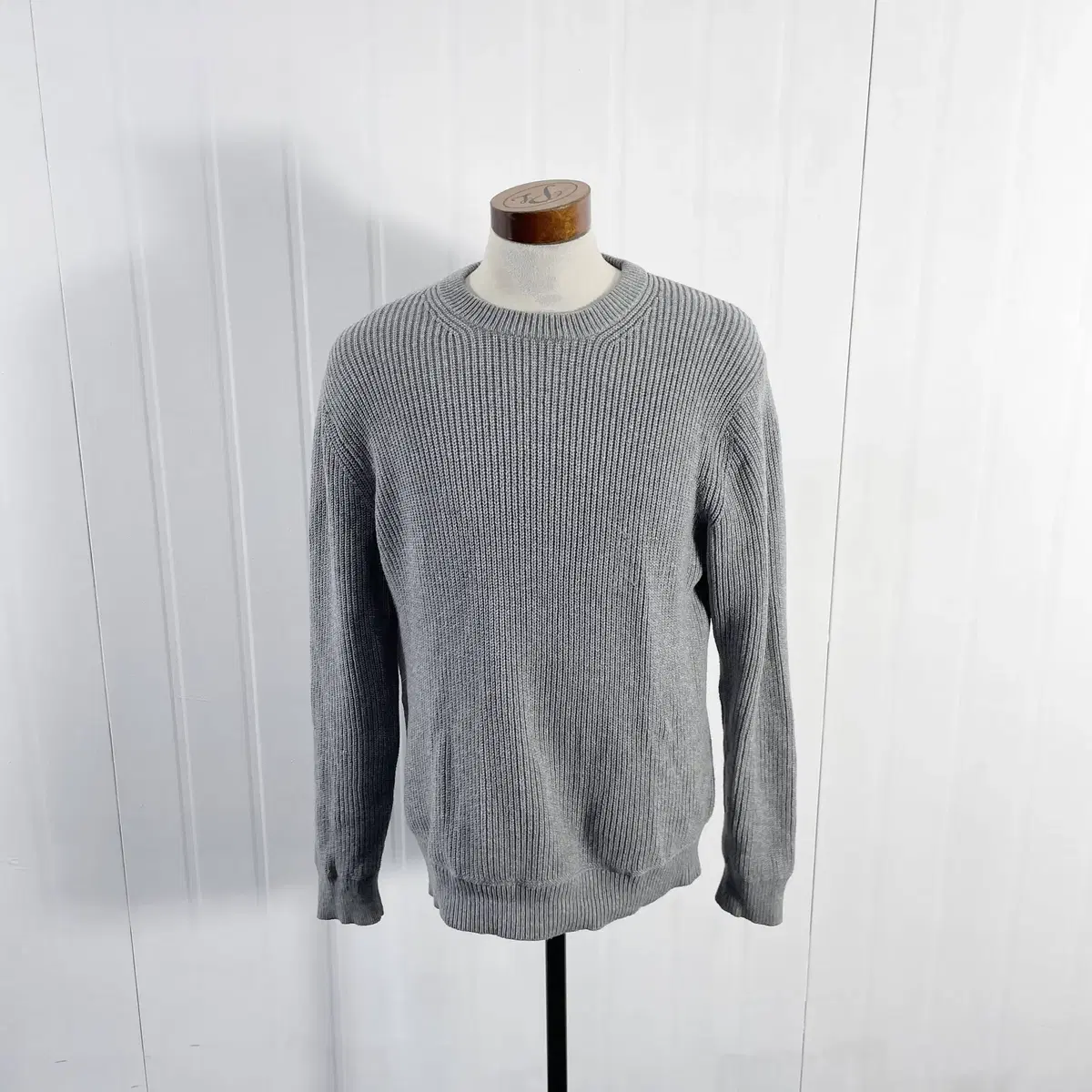 A1 Uniqlo Men's Knit Shirt 105 size