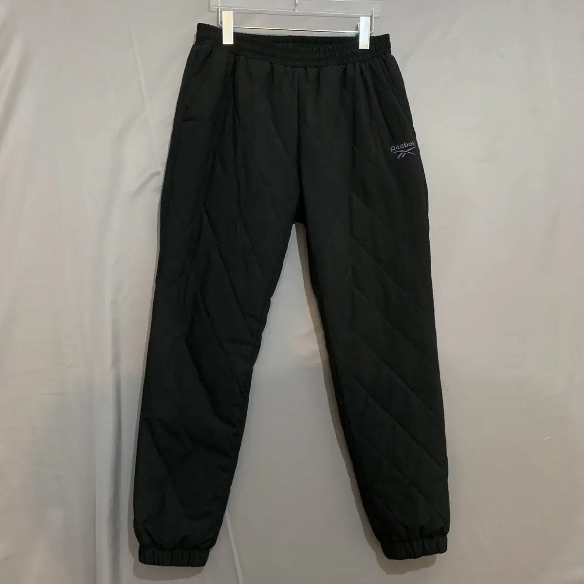 M Reebok Quilted Padded Jogger Training Pants