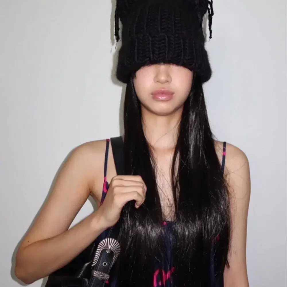 PLZPROJECT PUSSYCAT KNIT HAT BLACK