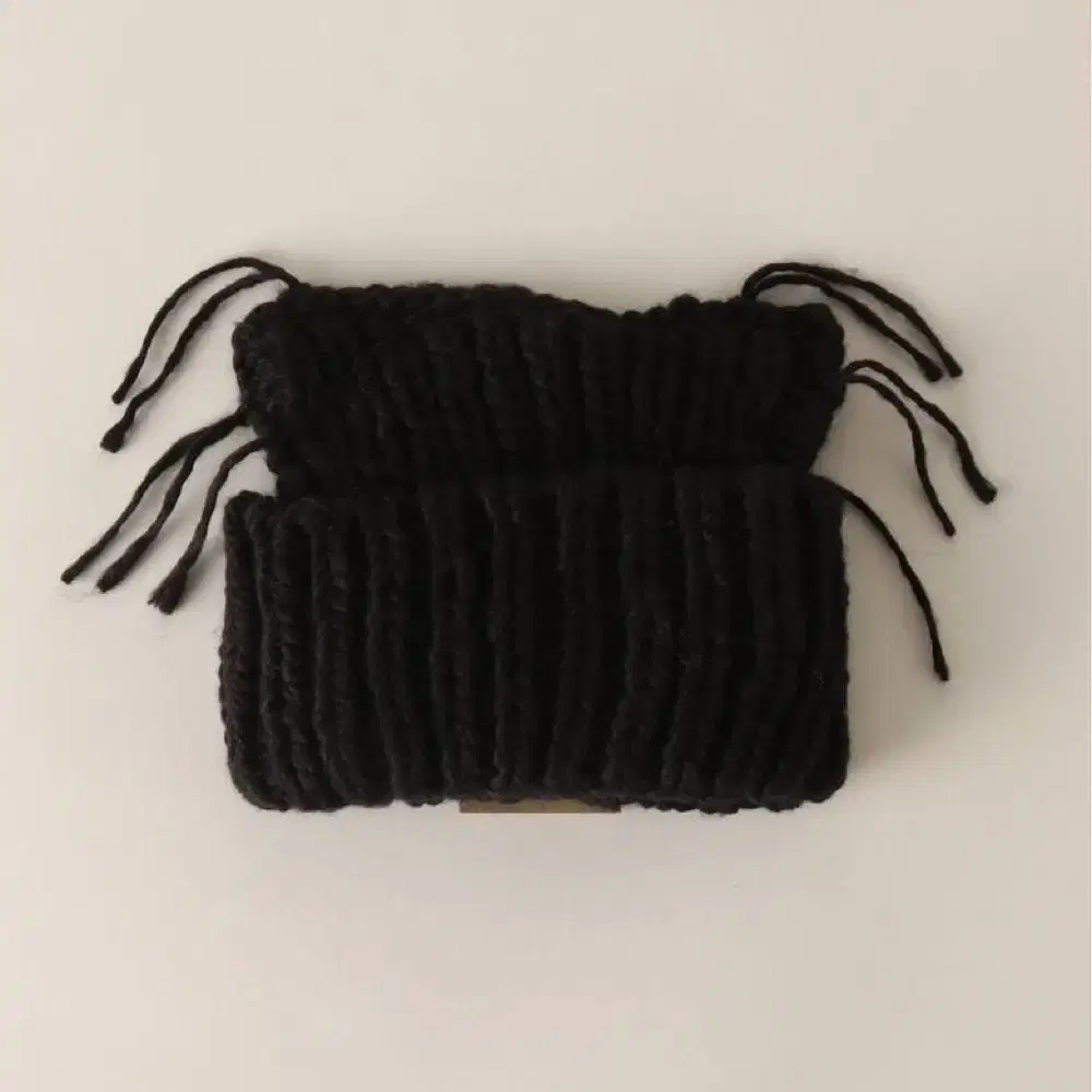 PLZPROJECT PUSSYCAT KNIT HAT BLACK