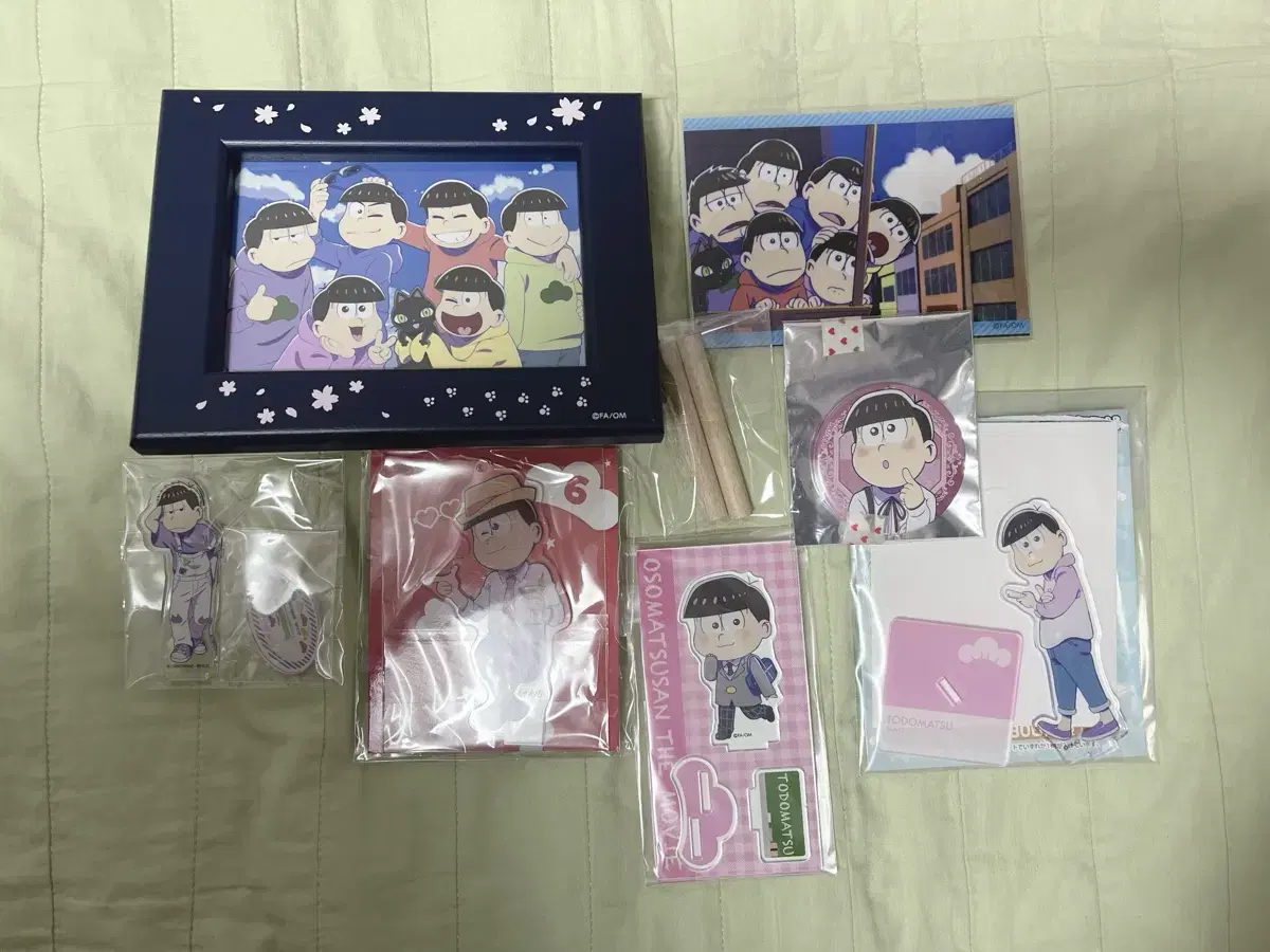 Movie version Osomatsu statue framed music box Ichimatsu Todomatsu acrylic stand