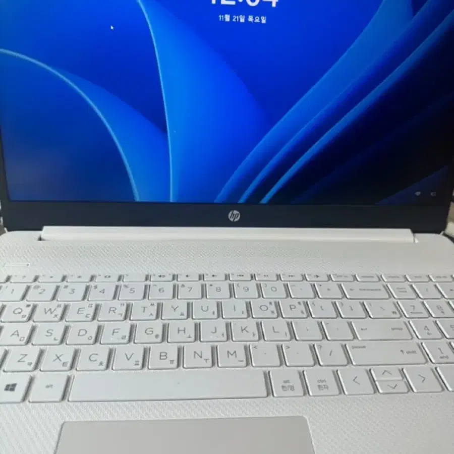 Hp Laptop 15s-fq2014 준새상품 판매합니다