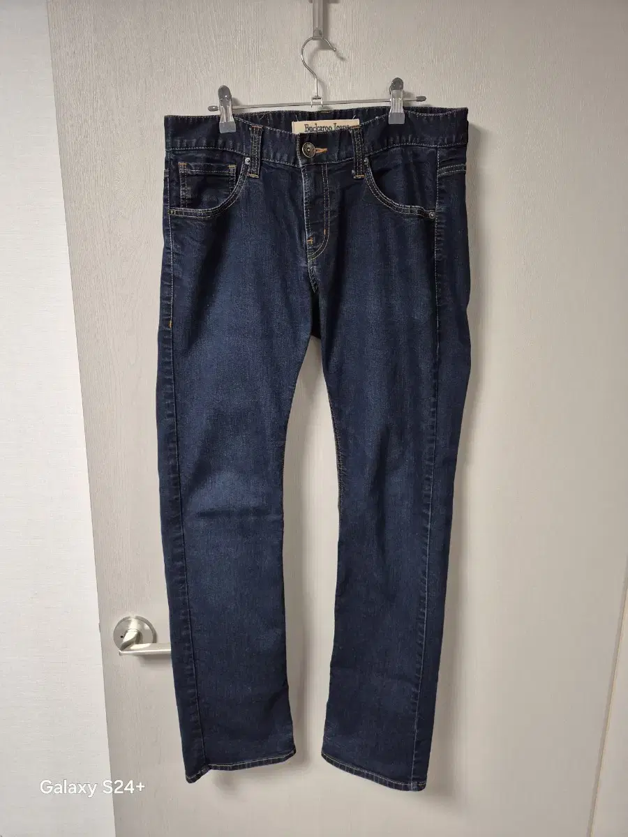 Bucker Lew Indigo Jeans 32" (excellent condition)