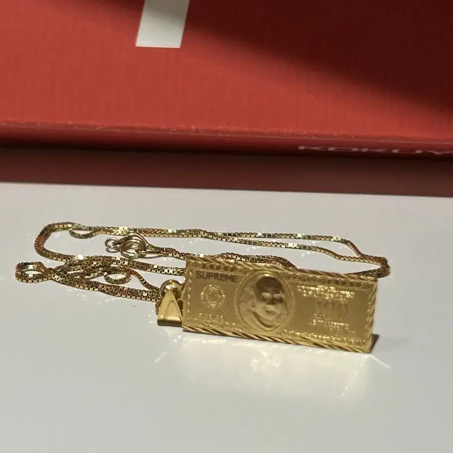 Supreme 100 Dollar Bill 14kGold 슈프림 목걸이