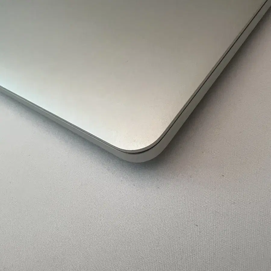 MacBook Pro 13-inch (Early 2015)