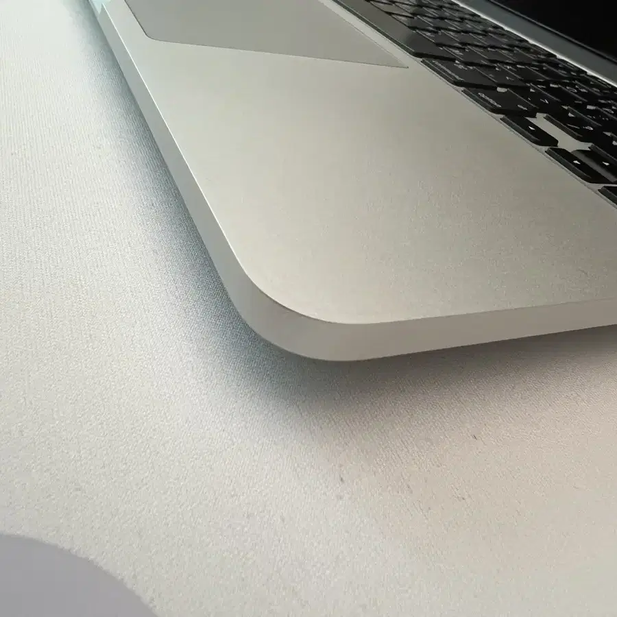 MacBook Pro 13-inch (Early 2015)