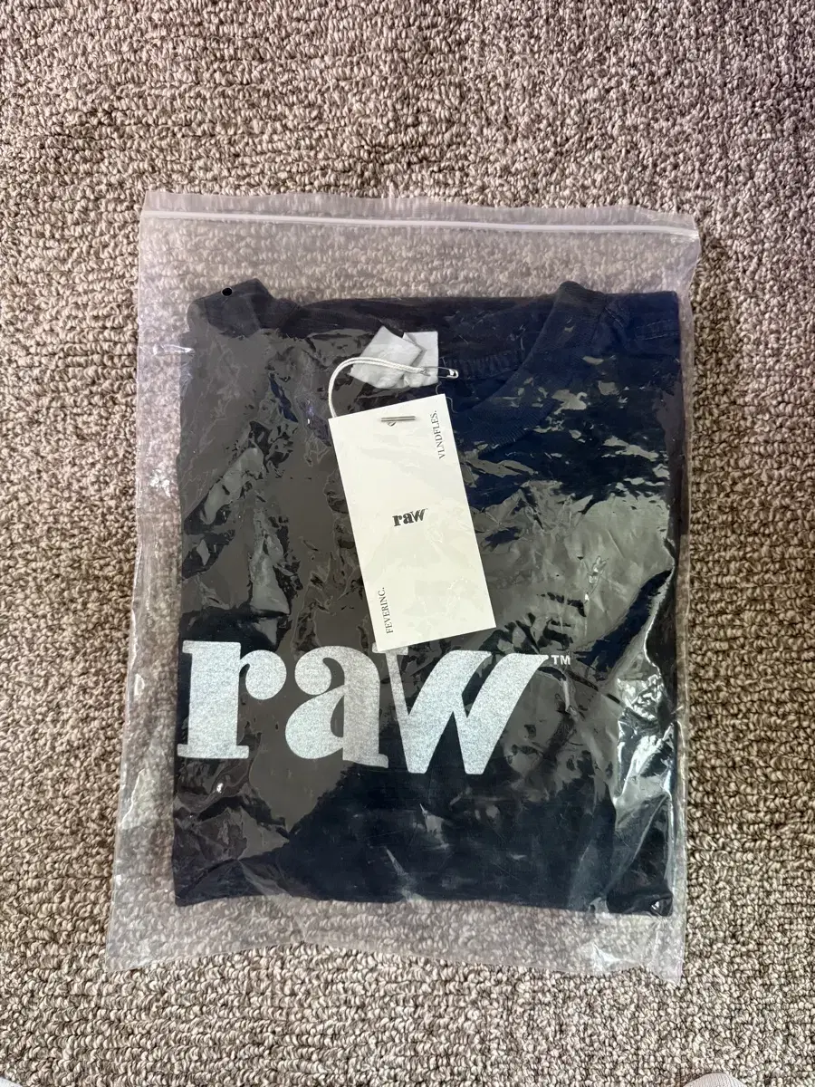 [NEW]Blindfiles RAW Long Sleeve 1pc, Vahn T-Shirt 1pc