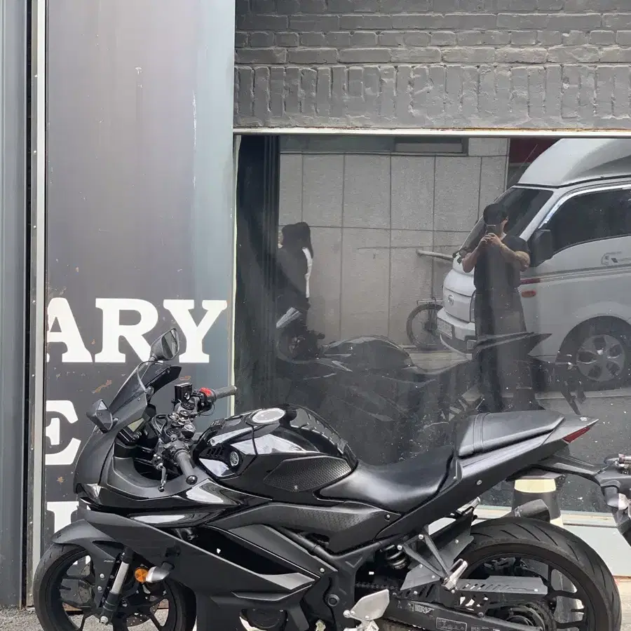 (딱 일주일만 가격다운하고 봉인)20년식 야마하 YZF- R3(풀튜닝