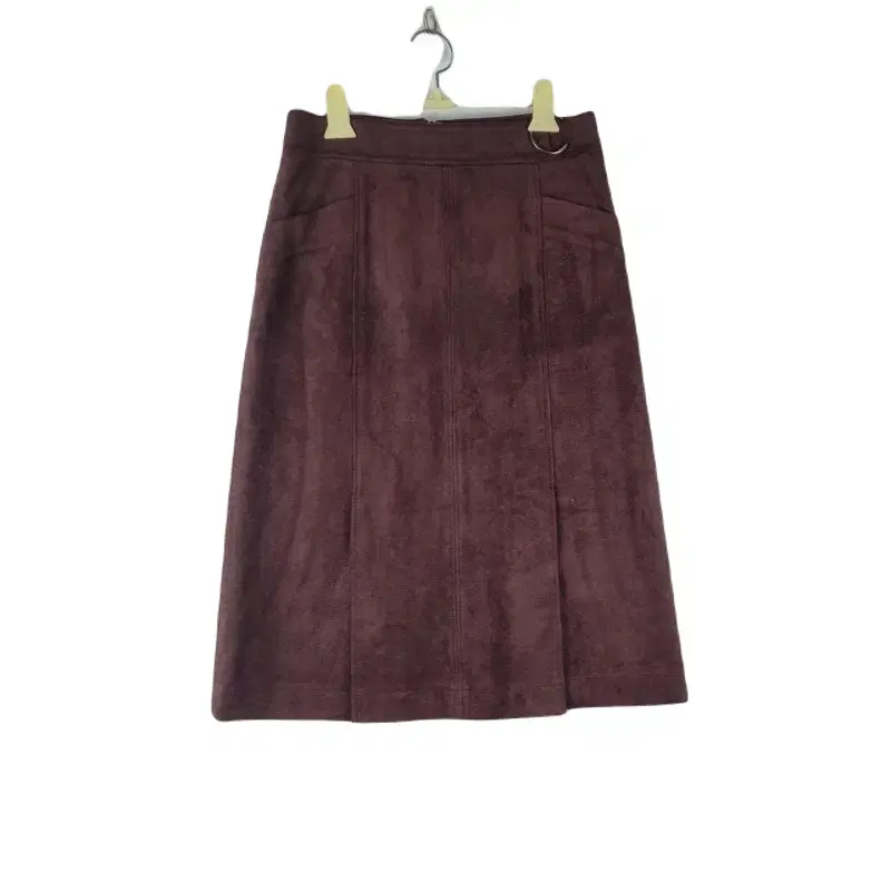 E8690 Shizumisu Women's 26" Suede Skirt/Dirk