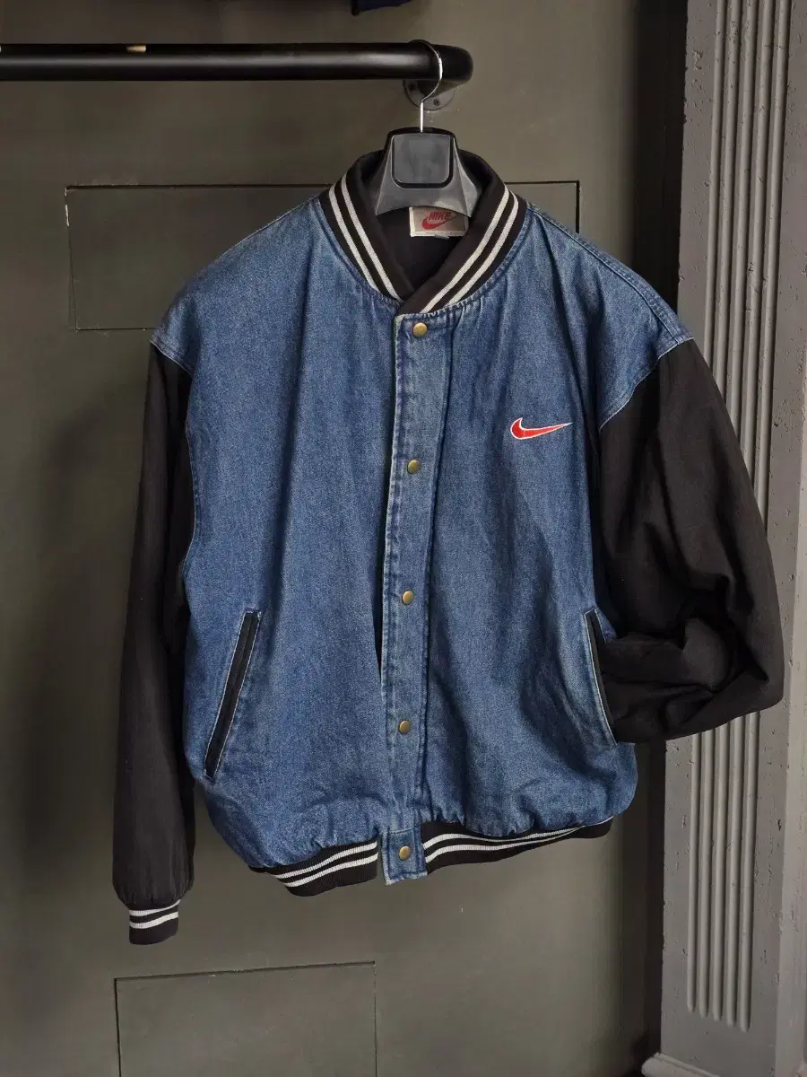 Nike Vintage Denim Jumper (L)