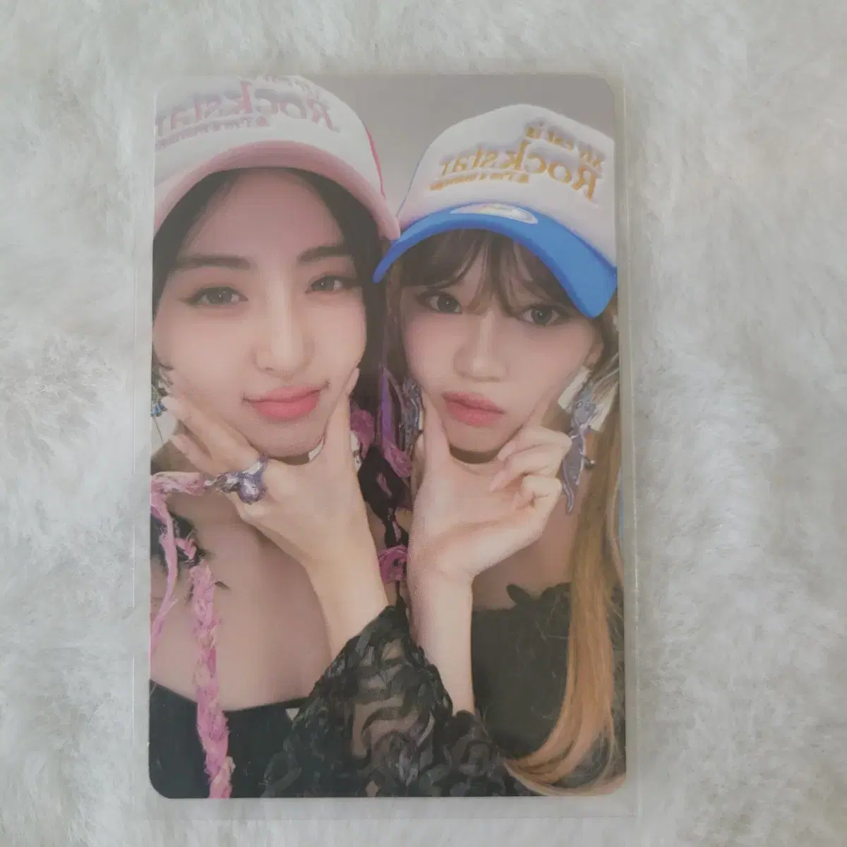 le sserafim weverse version duet photocard chaewon huh yunjin