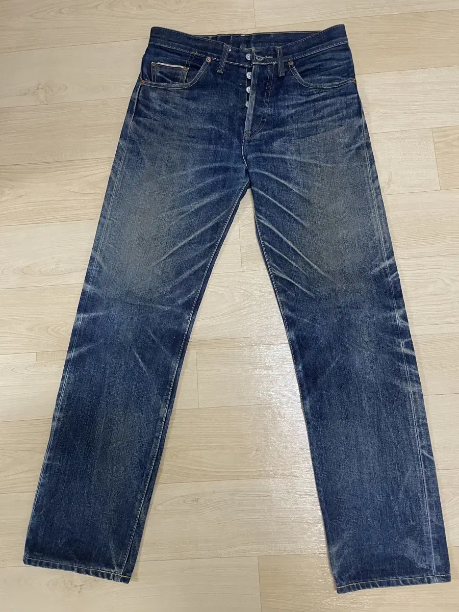 90s Levi's 501xx Big-E Faded Selvedge Denim 31