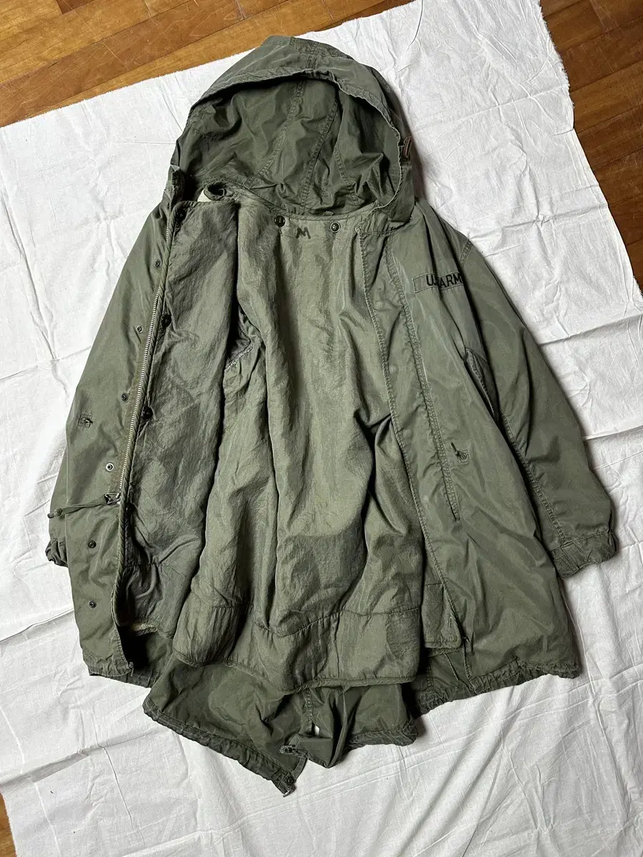 Original US Army M51 M-51 Fishtail Parka Dog Parka (M)