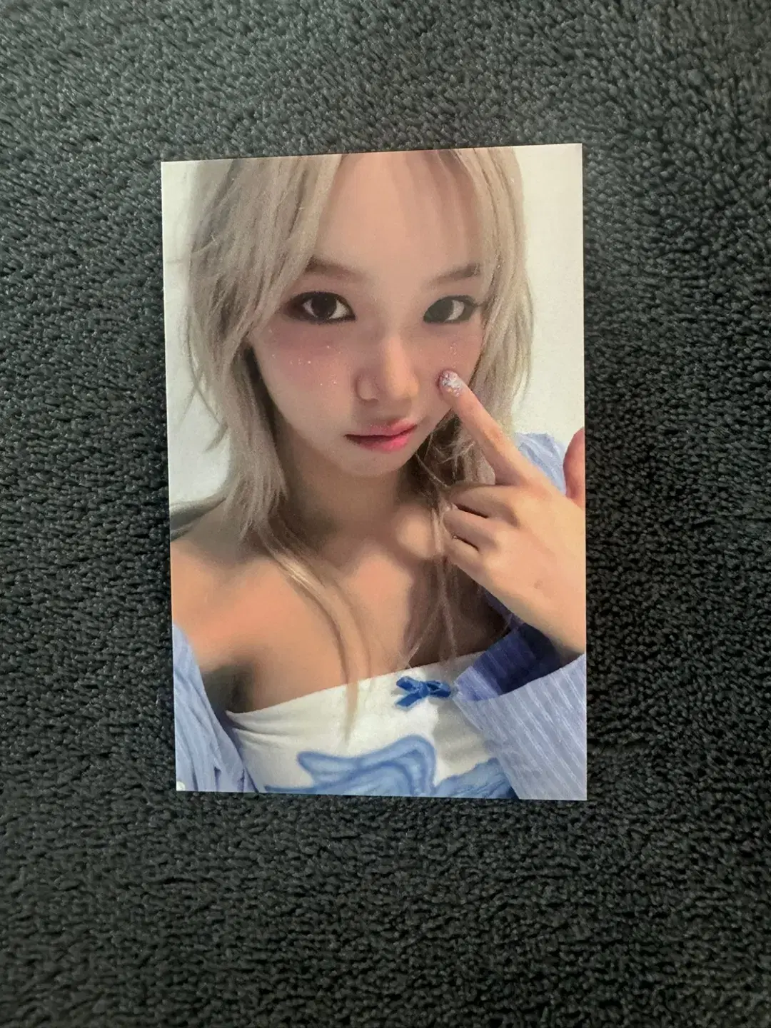 le sserafim kim chaewon crazy broadcast photocard