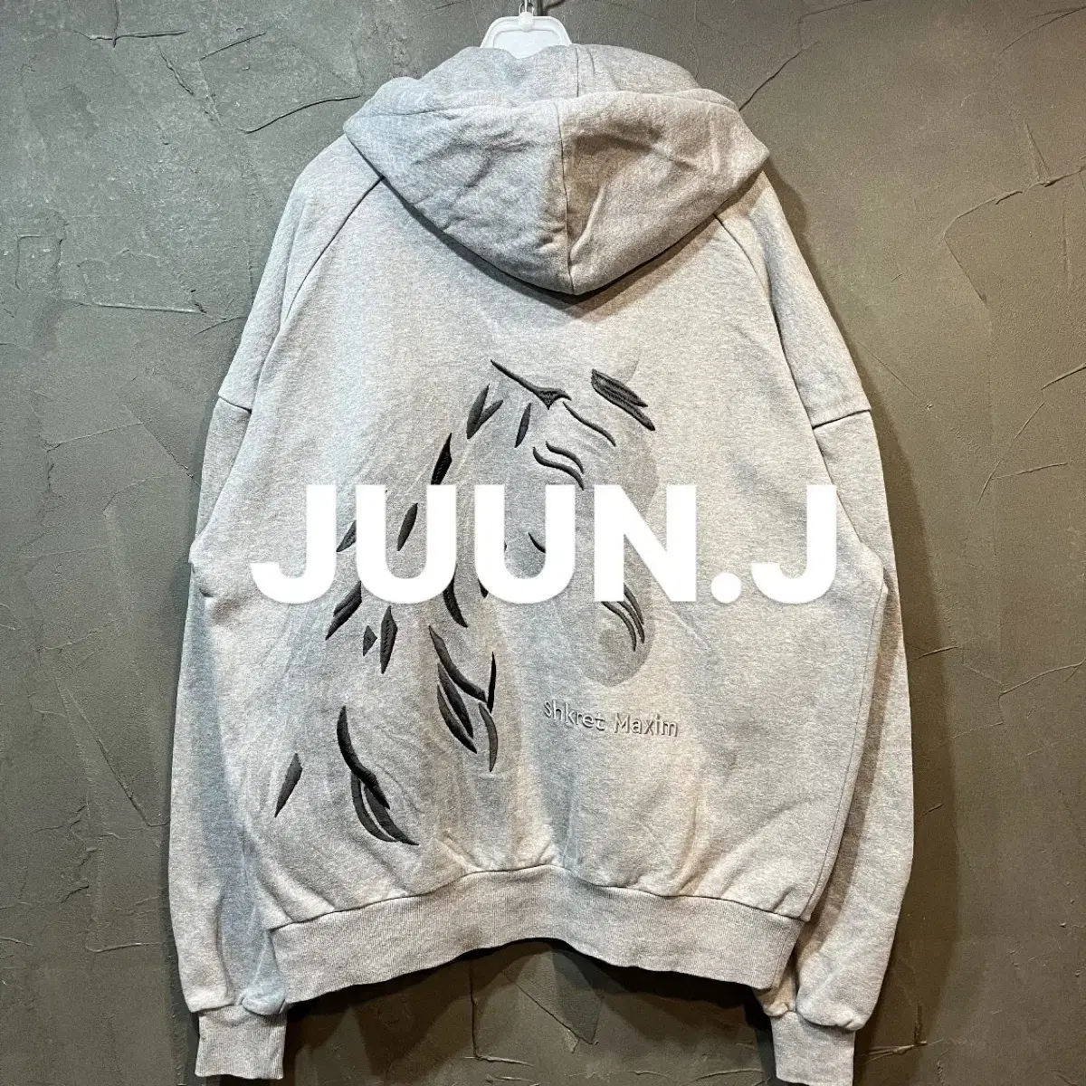 [S] JUUN J Junji X Shkretmaxim Collaboration Giraffe Hoodie