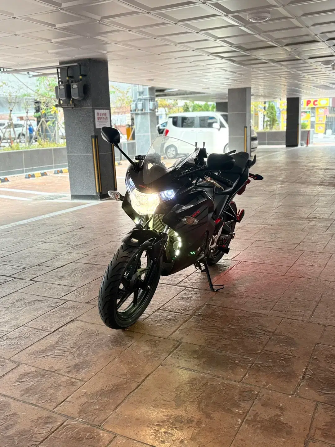 CBR125CC 15년식 동급차량 최저가 판매합니다.