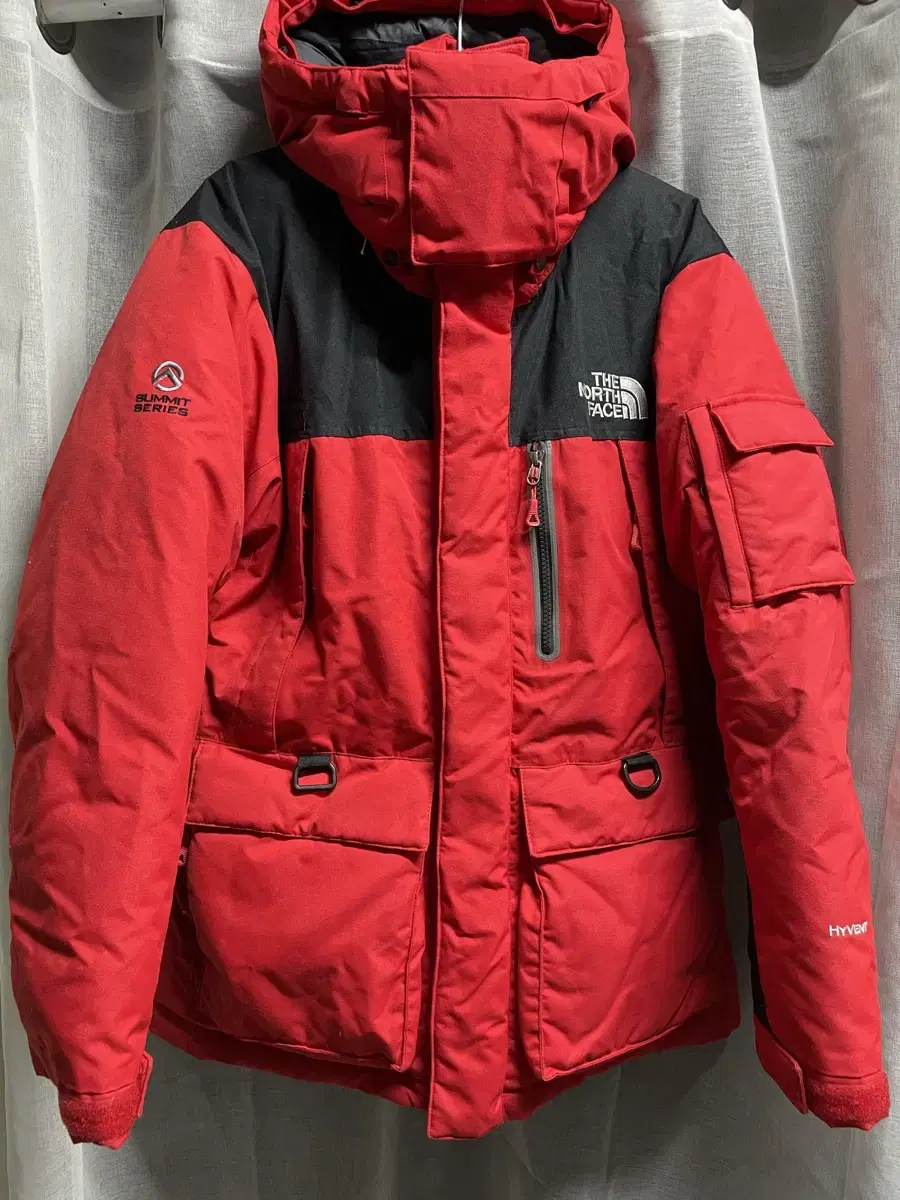 The North Face Vostok Parka Red