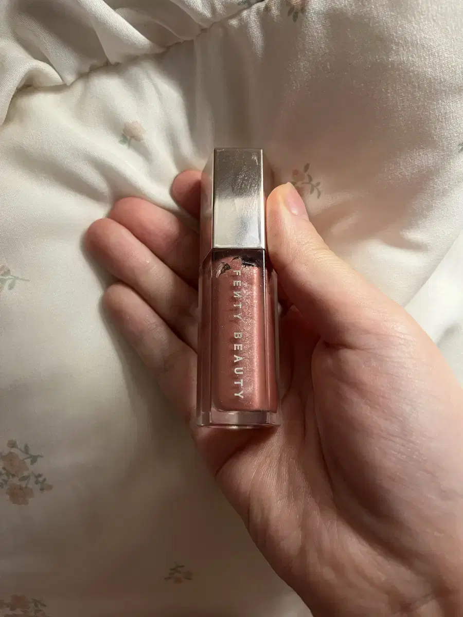 펜티뷰티 fenty beauty 글로스밤 퍼씨 fussy