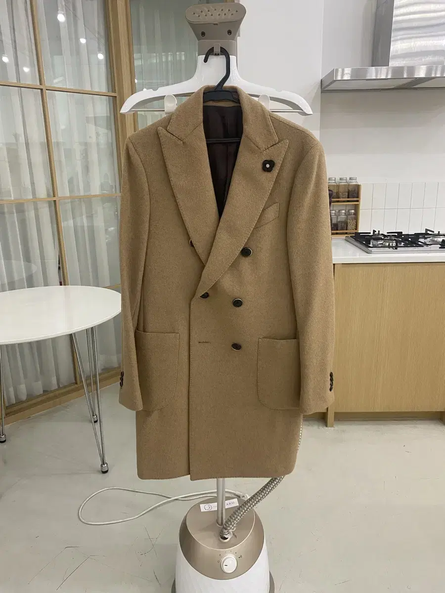 Lardini camel hair double coat size 46 for sale. Domestic size 97