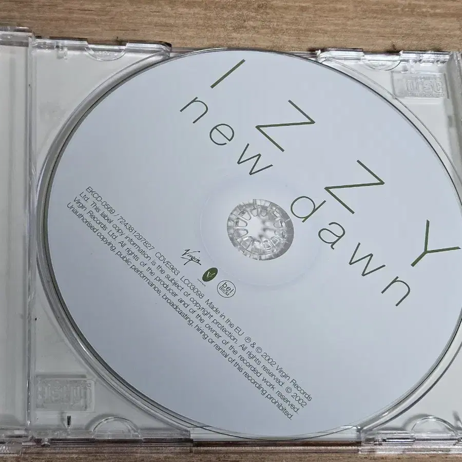 Izzy - New Dawn (CD)