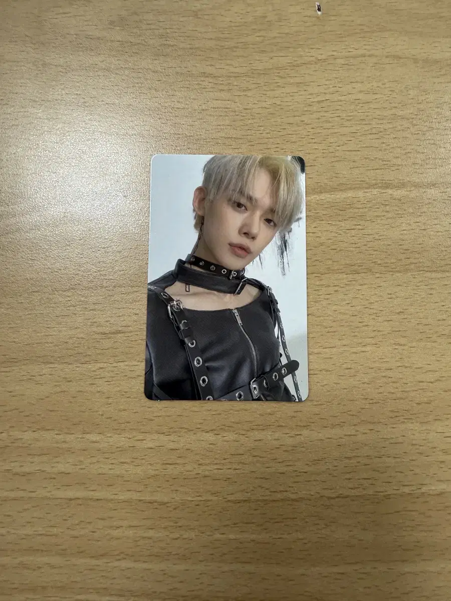 Tuvatu jibibibi jibibi tulcha heit yeonjun photocard wts.